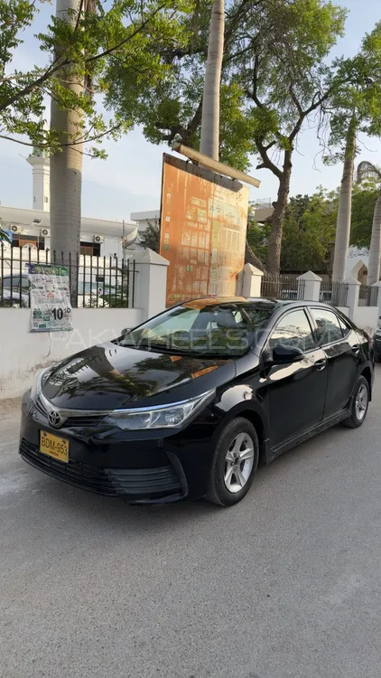 Toyota Corolla 2015 for Sale in Karachi Image-1