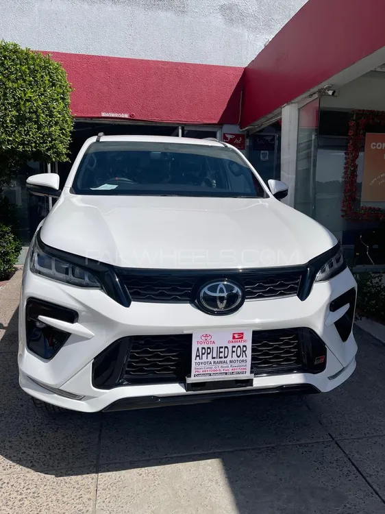 Toyota Fortuner 2024 for Sale in Islamabad Image-1