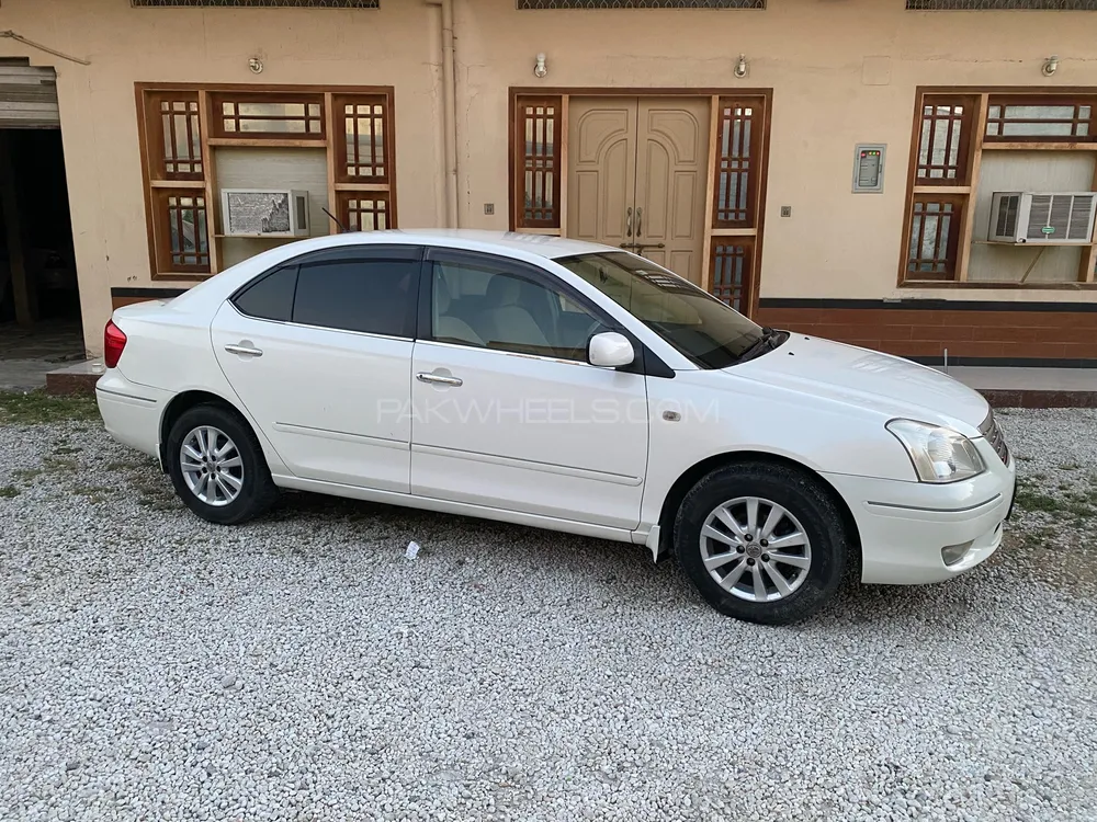 Toyota Premio 2002 for Sale in Swat Image-1