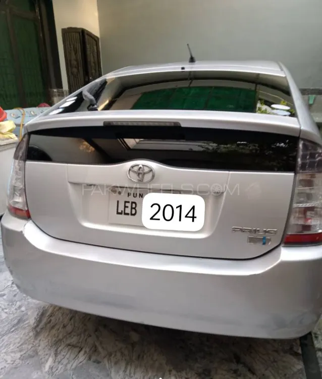 Toyota Prius 2010 for Sale in Sheikhupura Image-1