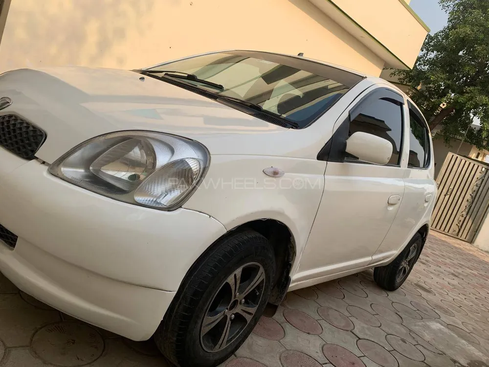Toyota Vitz 1999 for Sale in Gujrat Image-1