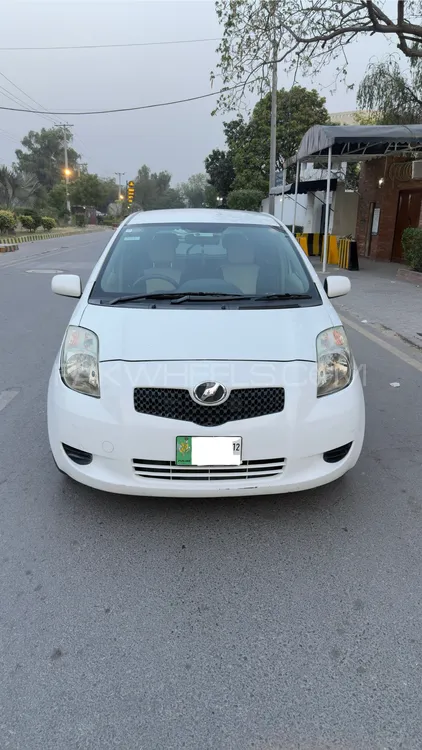 Toyota Vitz 2007 for Sale in Faisalabad Image-1