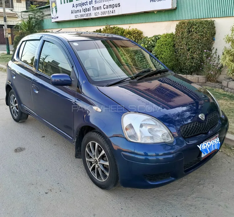 Toyota Vitz 2003 for Sale in Karachi Image-1