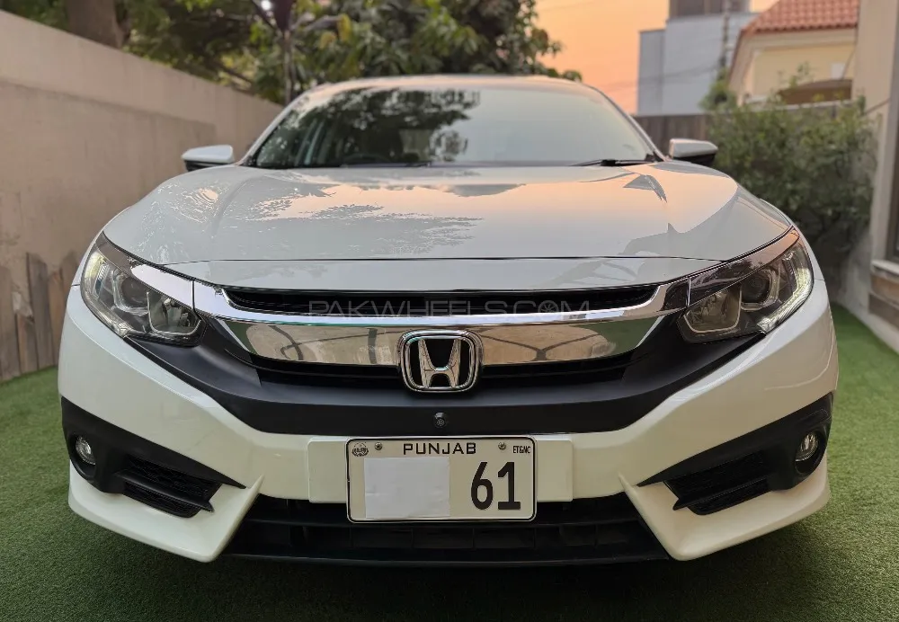 Honda Civic 2017 for Sale in Lahore Image-1