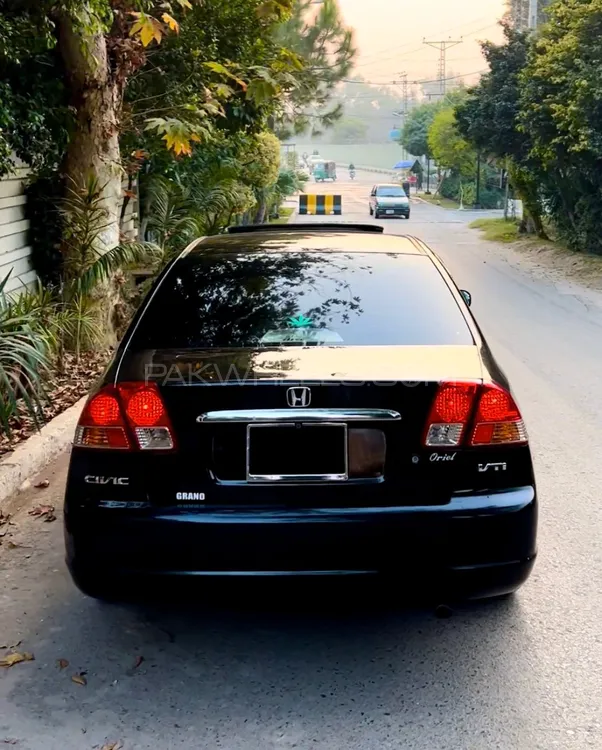 Honda Civic 2005 for Sale in Peshawar Image-1