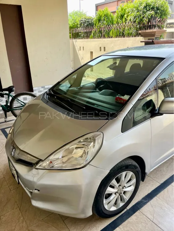 Honda Fit 2011 for Sale in Lahore Image-1