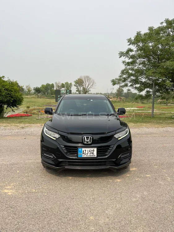 Honda Vezel 2018 for Sale in Islamabad Image-1