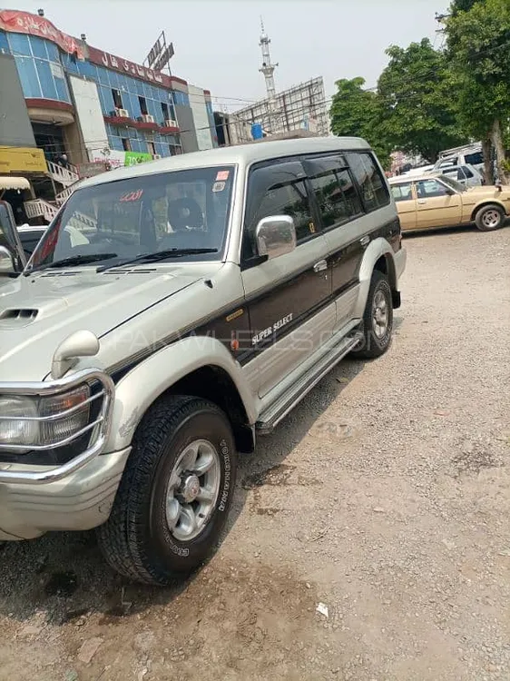 مٹسوبیشی پجیرو 1994 for Sale in اسلام آباد Image-1