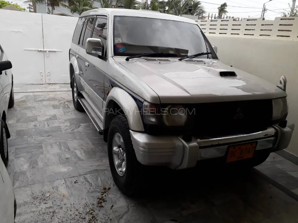 مٹسوبیشی پجیرو 1995 for Sale in کراچی Image-1