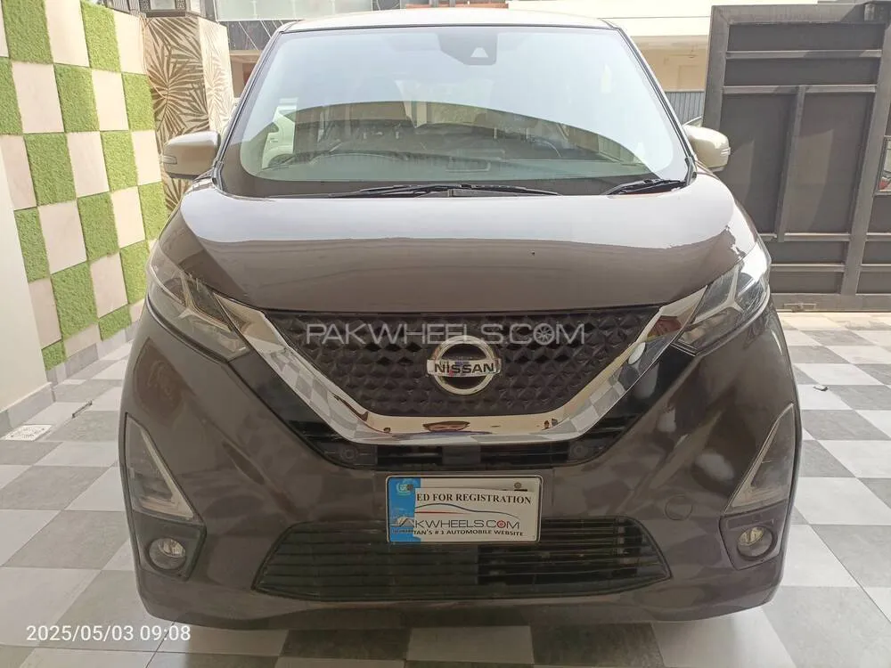نسان ڈیز 2019 for Sale in ملتان Image-1
