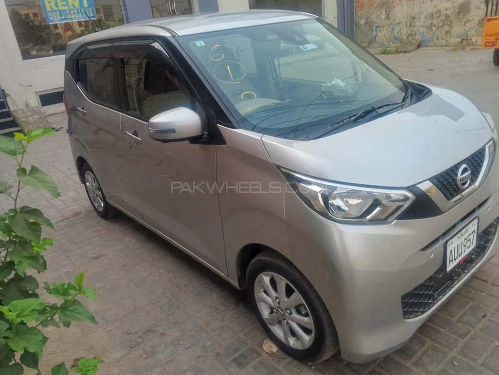 نسان ڈیز 2025 for Sale in لاہور Image-1