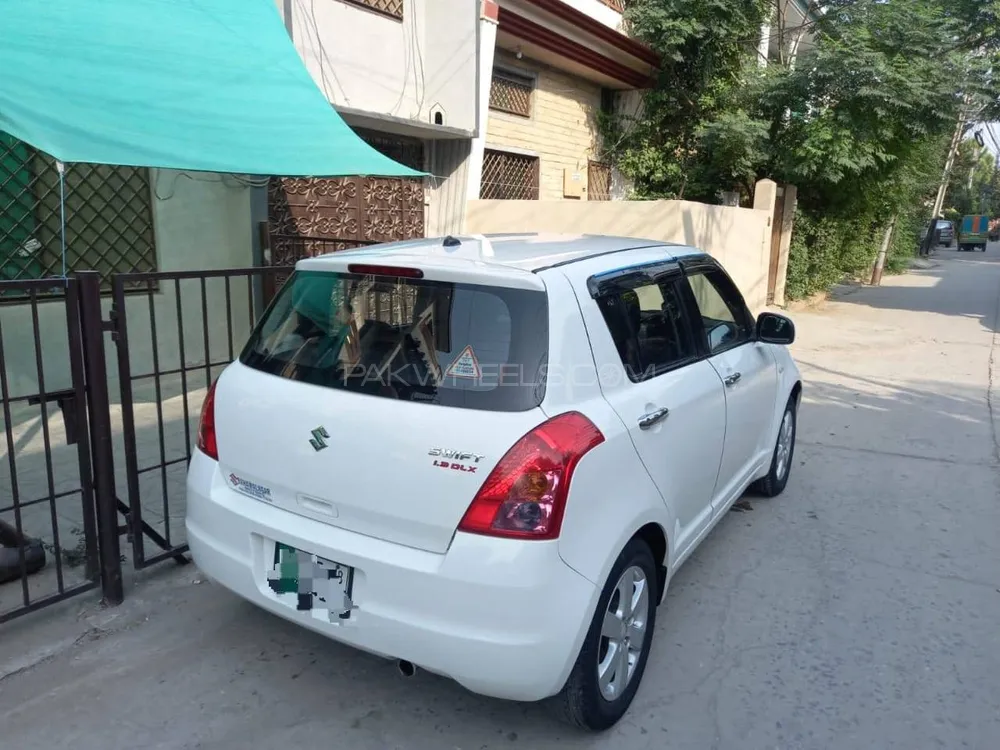 Suzuki Swift 2018 for Sale in Attock Image-1