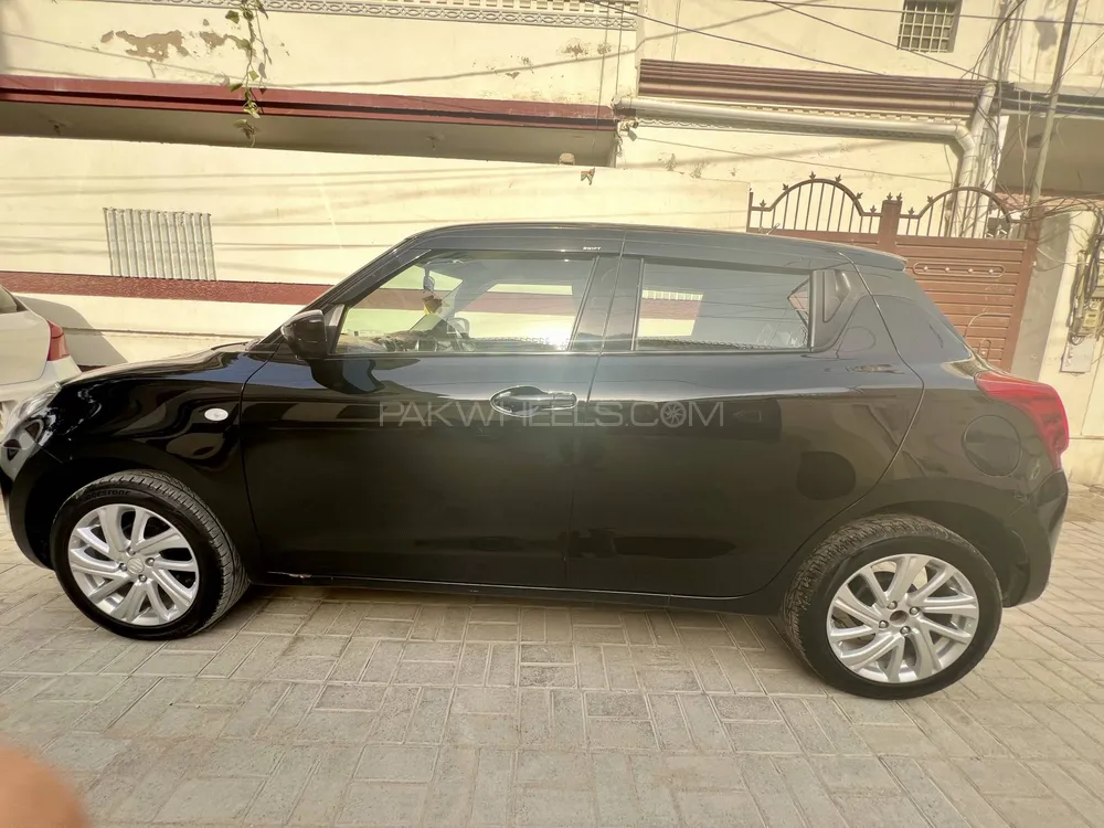 Suzuki Swift 2023 for Sale in Karachi Image-1