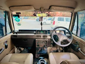 Mitsubishi Pajero Exceed 2.4 1998 for Sale
