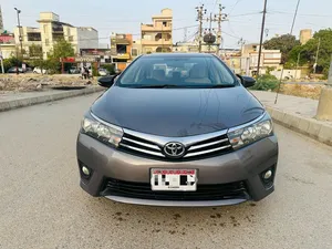 Toyota Corolla Altis Automatic 1.6 2015 for Sale
