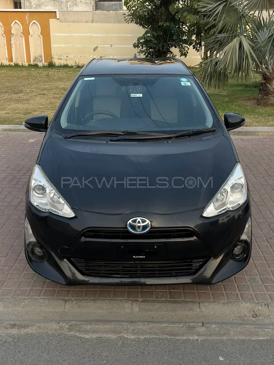 ٹویوٹا اکوا 2016 for Sale in اسلام آباد Image-1