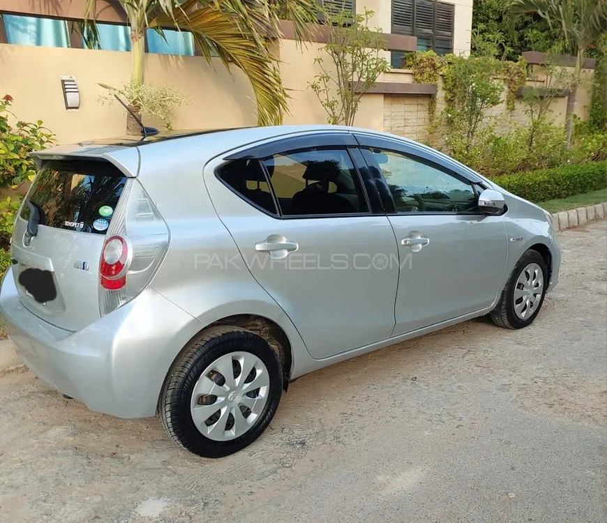 Toyota Aqua 2013 for Sale in Karachi Image-1