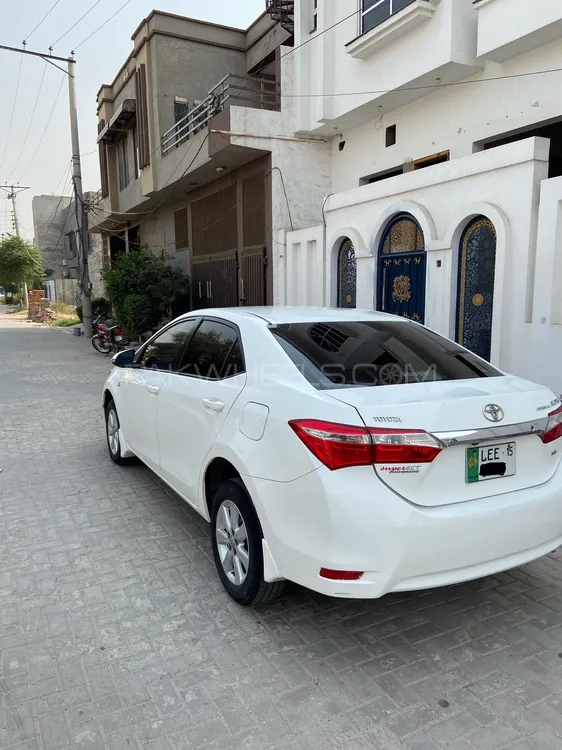 Toyota Corolla 2015 for Sale in Lahore Image-1