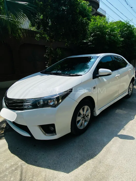 Toyota Corolla 2015 for Sale in Sargodha Image-1