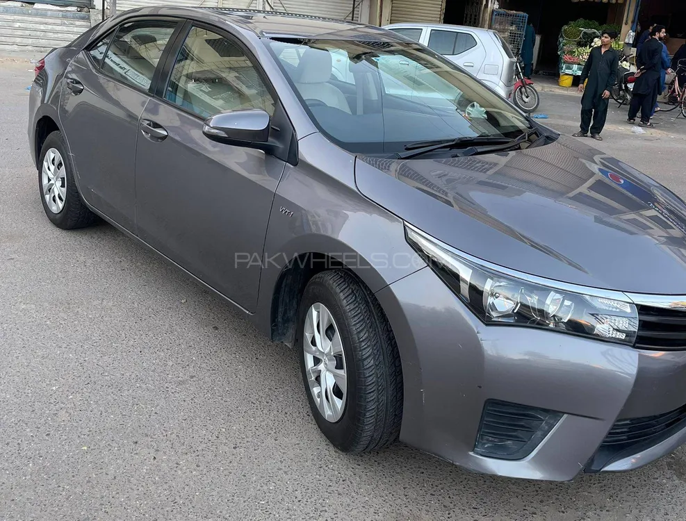 Toyota Corolla 2015 for Sale in Karachi Image-1