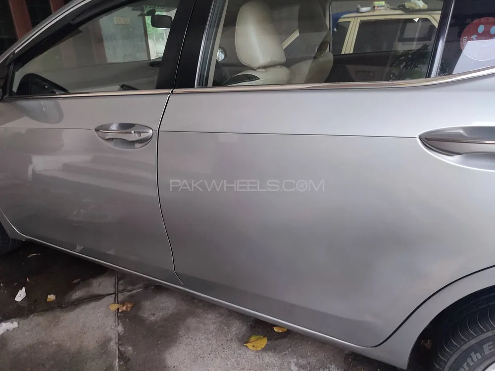 Toyota Corolla 2016 for Sale in Nowshera cantt Image-1