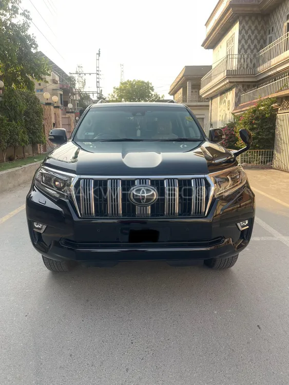 Toyota Prado 2017 for Sale in Faisalabad Image-1