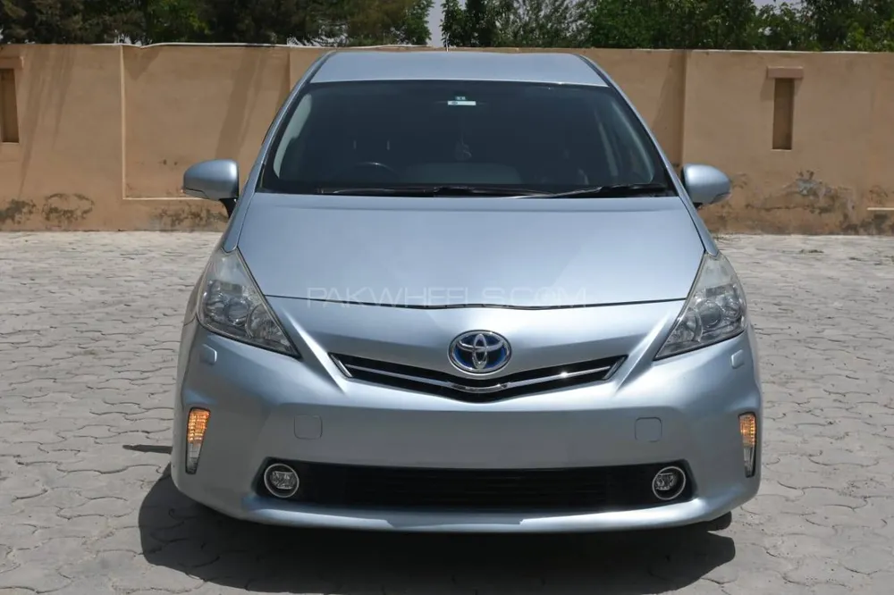 Toyota Prius 2013 for Sale in Quetta Image-1