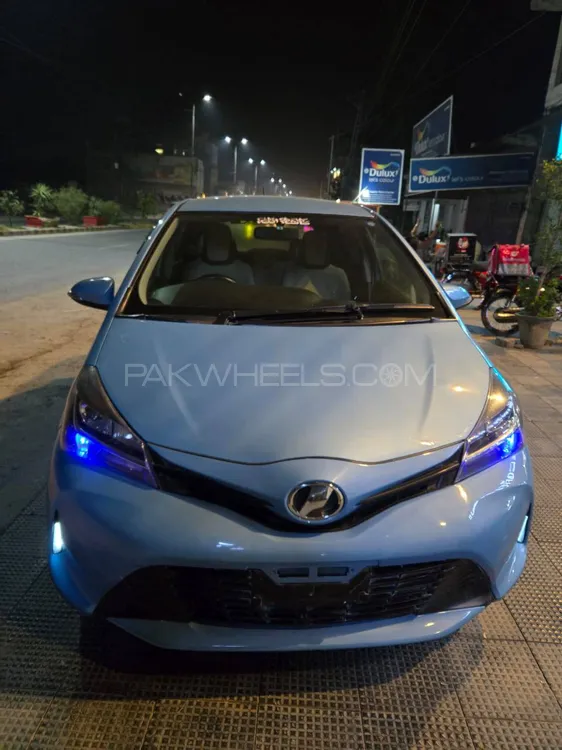 Toyota Vitz 2016 for Sale in Islamabad Image-1