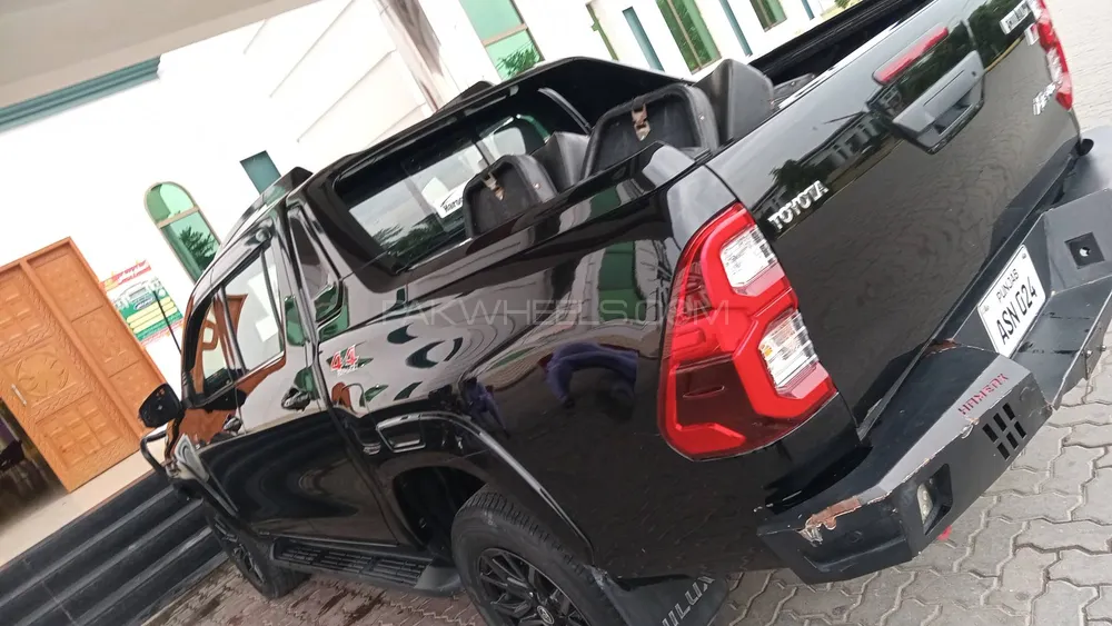 Toyota Hilux 2024 for Sale in Wazirabad Image-1
