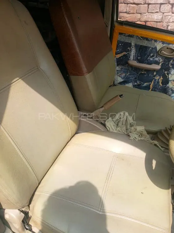 FAW X-PV 2013 for Sale in Faisalabad Image-1