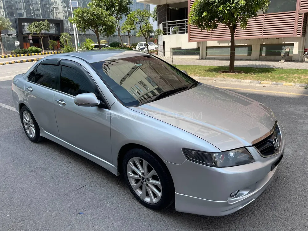 Honda Accord 2002 for Sale in Islamabad Image-1
