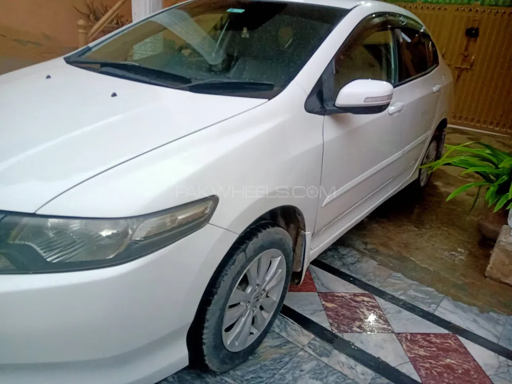 Honda City 2013 for Sale in Islamabad Image-1