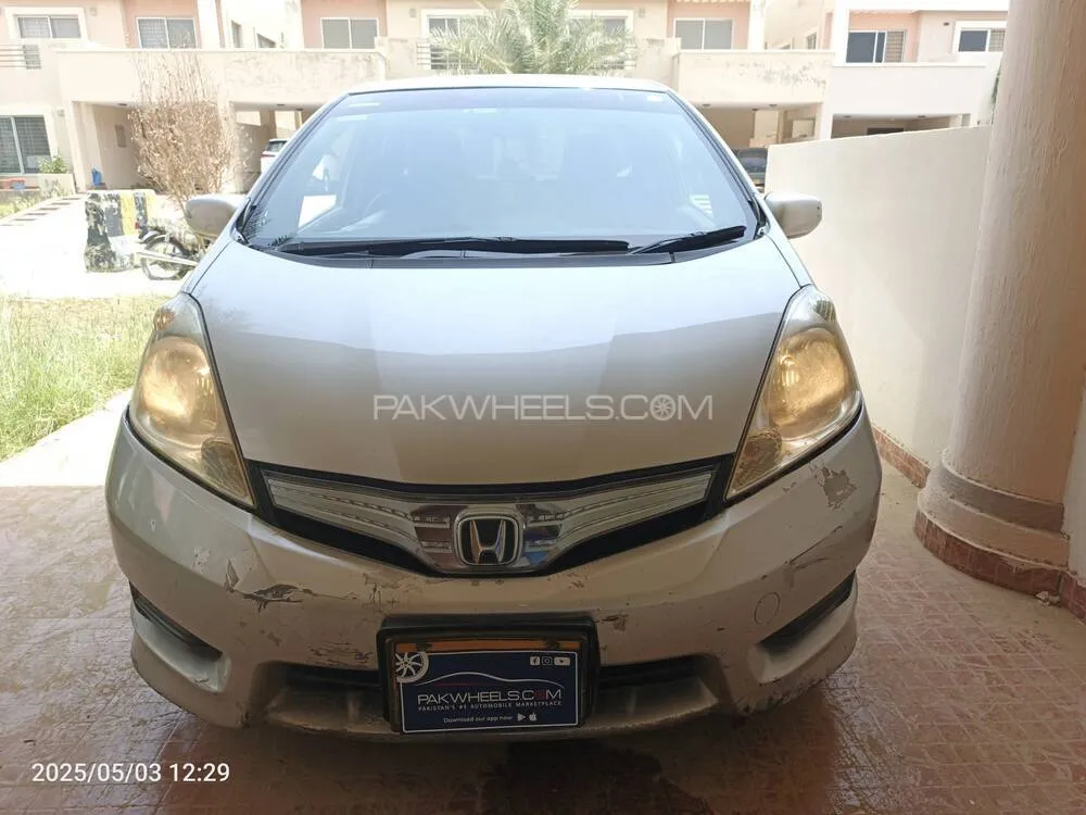 Honda Fit 2011 for Sale in Karachi Image-1