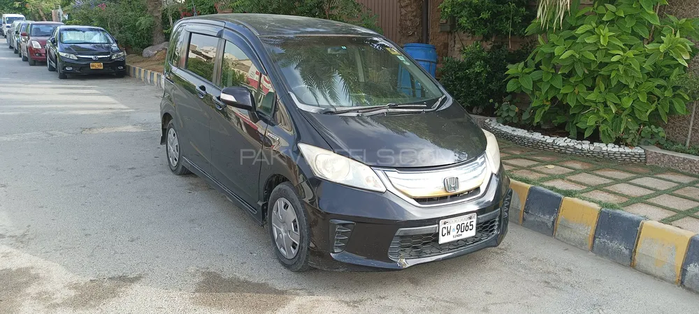 Honda Freed 2012 for Sale in Karachi Image-1