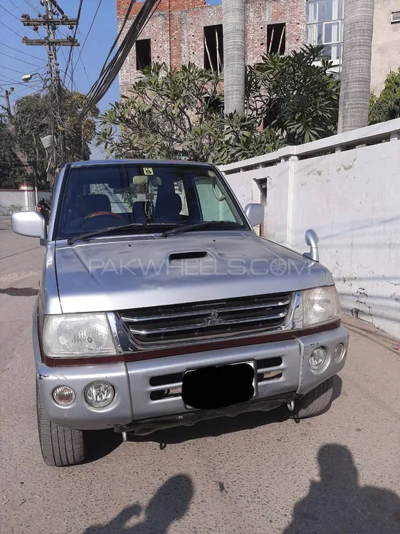 Mitsubishi Pajero Mini 2011 for Sale in Lahore Image-1