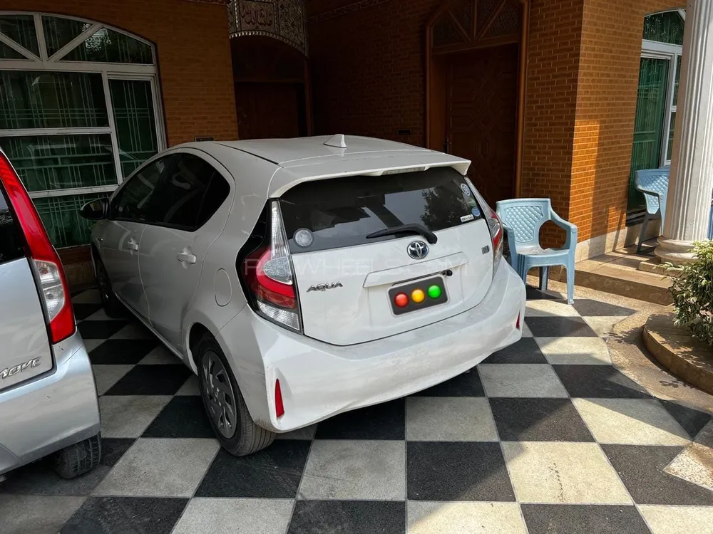 Toyota Aqua 2018 for Sale in Lahore Image-1