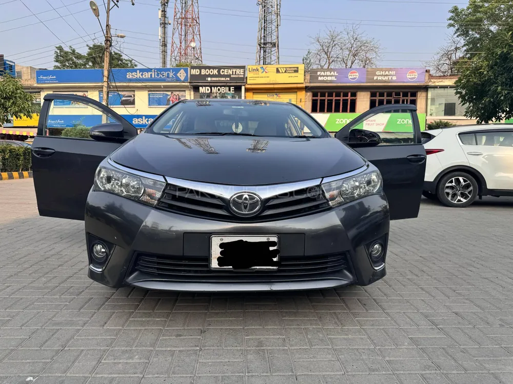 Toyota Corolla 2016 for Sale in Lahore Image-1