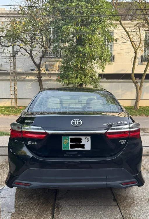 Toyota Corolla 2018 for Sale in Lahore Image-1