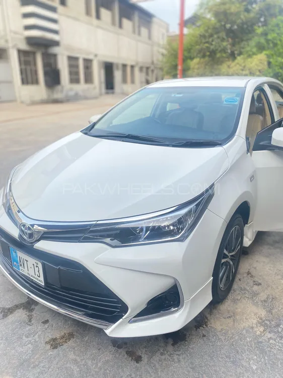 Toyota Corolla 2021 for Sale in Peshawar Image-1