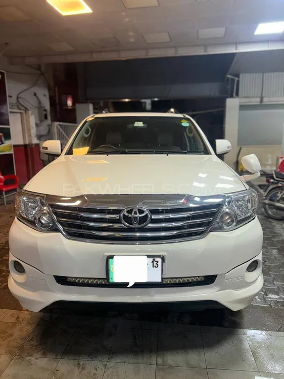 Toyota Fortuner 2013 for Sale in Lahore Image-1