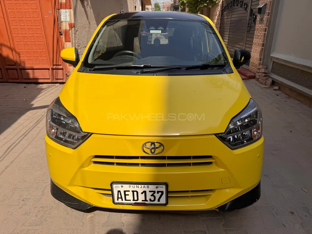 Toyota Pixis Epoch 2018 for Sale in Multan Toyota Pixis Epoch 2018 for Sale in Multan Image-3