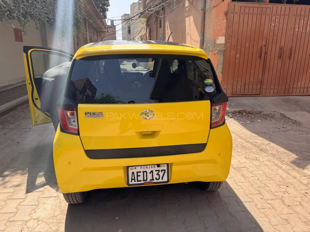 Toyota Pixis Epoch 2018 for Sale in Multan Toyota Pixis Epoch 2018 for Sale in Multan Image-5