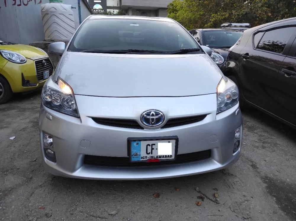 Toyota Prius 2011 for Sale in Islamabad Image-1
