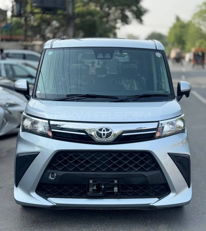 Toyota Roomy 2021 for Sale in Lahore Image-1