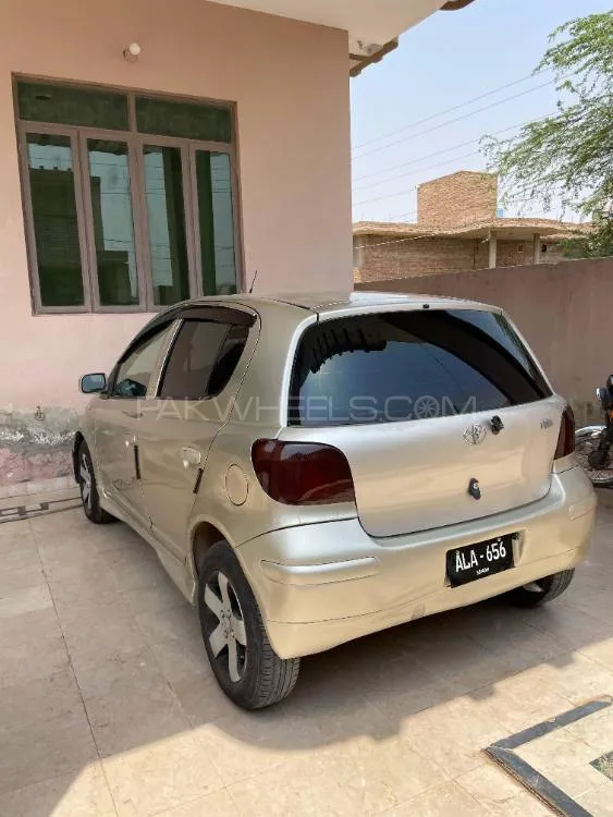 Toyota Vitz 2003 for Sale in Lahore Image-1