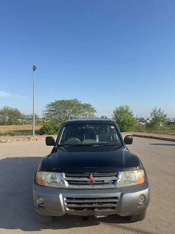 مٹسوبیشی پجیرو 2005 for Sale in راولپنڈی Image-1