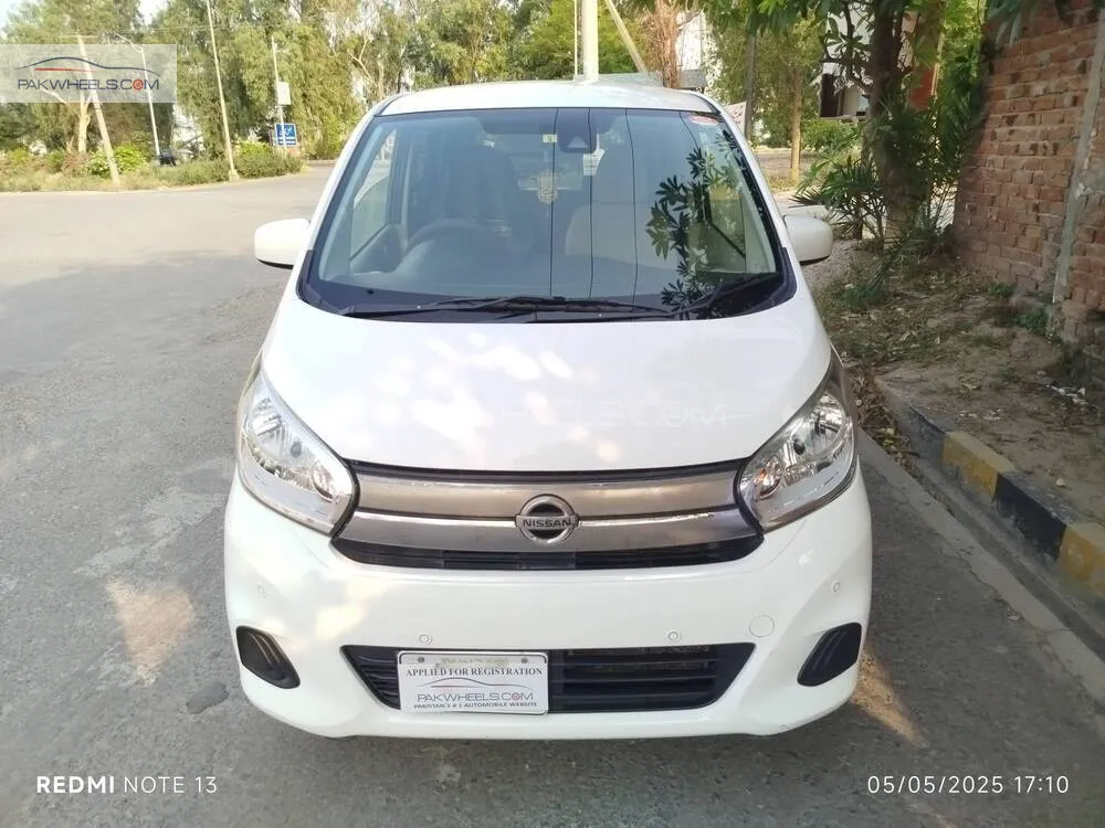 Nissan Dayz 2018 for Sale in Faisalabad Image-1