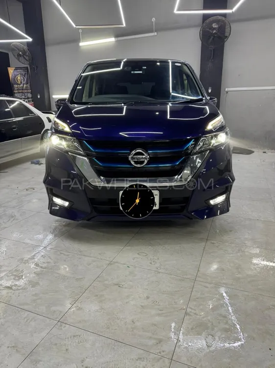 Nissan Serena 2018 for Sale in Lahore Image-1