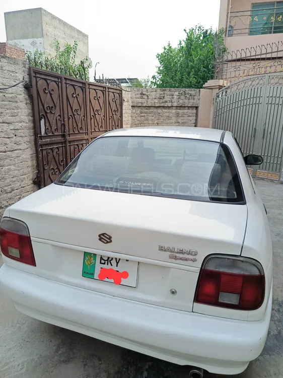 Suzuki Baleno 2004 for Sale in Sheikhupura Image-1