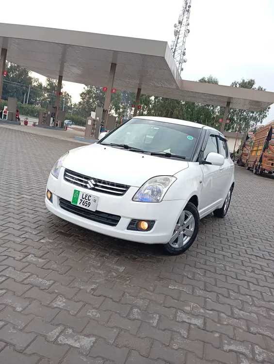 Suzuki Swift 2011 for Sale in Peshawar Image-1